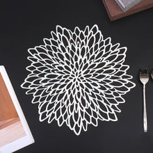 4/8pcs Flower Shape Pressed Vinyl Metallic Hollow Placemats For Dining Table_9