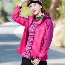 Women Windproof and Waterproof Mountaineering Jacket_7