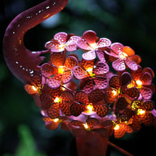 Garden Solar Lights Outdoor Solar Powered Flamingo Stake Lights Metal Flamingo Decorative Lights Weatherproof Pink Flamingo_3
