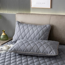Waterproof Anti Stain Machine Washable Pillow Cover