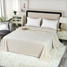 Lightweight Fluffy 3D Jacquard Weave Texture Blanket