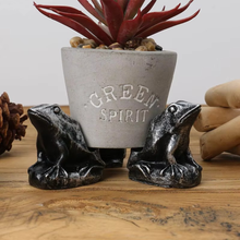 Resin Decorative Stand