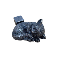 Resin Decorative Stand