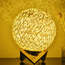 USB Interface Creative Sepak Takraw Decorative Moon Lamp_1