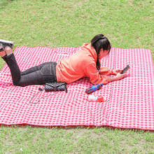 Waterproof Folding Outdoor Picnic Mat with Carrying Handle_12