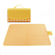 Waterproof Folding Outdoor Picnic Mat with Carrying Handle_2