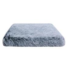 Warm and Fluffy Long-haired Velvet Dog Sleeping Bed_2