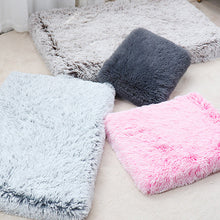 Warm and Fluffy Long-haired Velvet Dog Sleeping Bed_12