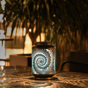Outdoor Metal Hanging Solar Lantern_2