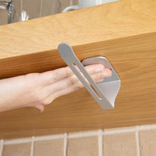 Self-Adhesive Under Cabinet Horizontal Tumbler Lid Organizer_4
