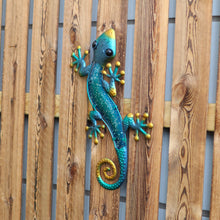 Metal Gecko Outdoor Wall Decor