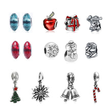 24pcs Christmas-Themed Gift Set